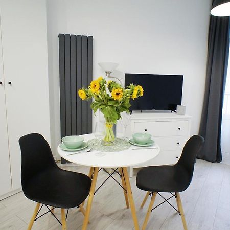 Modern Apartment In The City Center Katowice Exterior photo