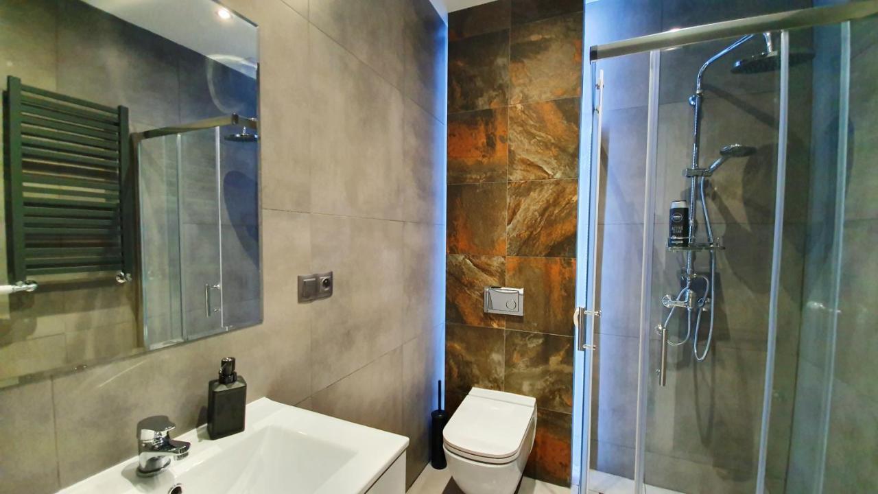 Modern Apartment In The City Center Katowice Exterior photo
