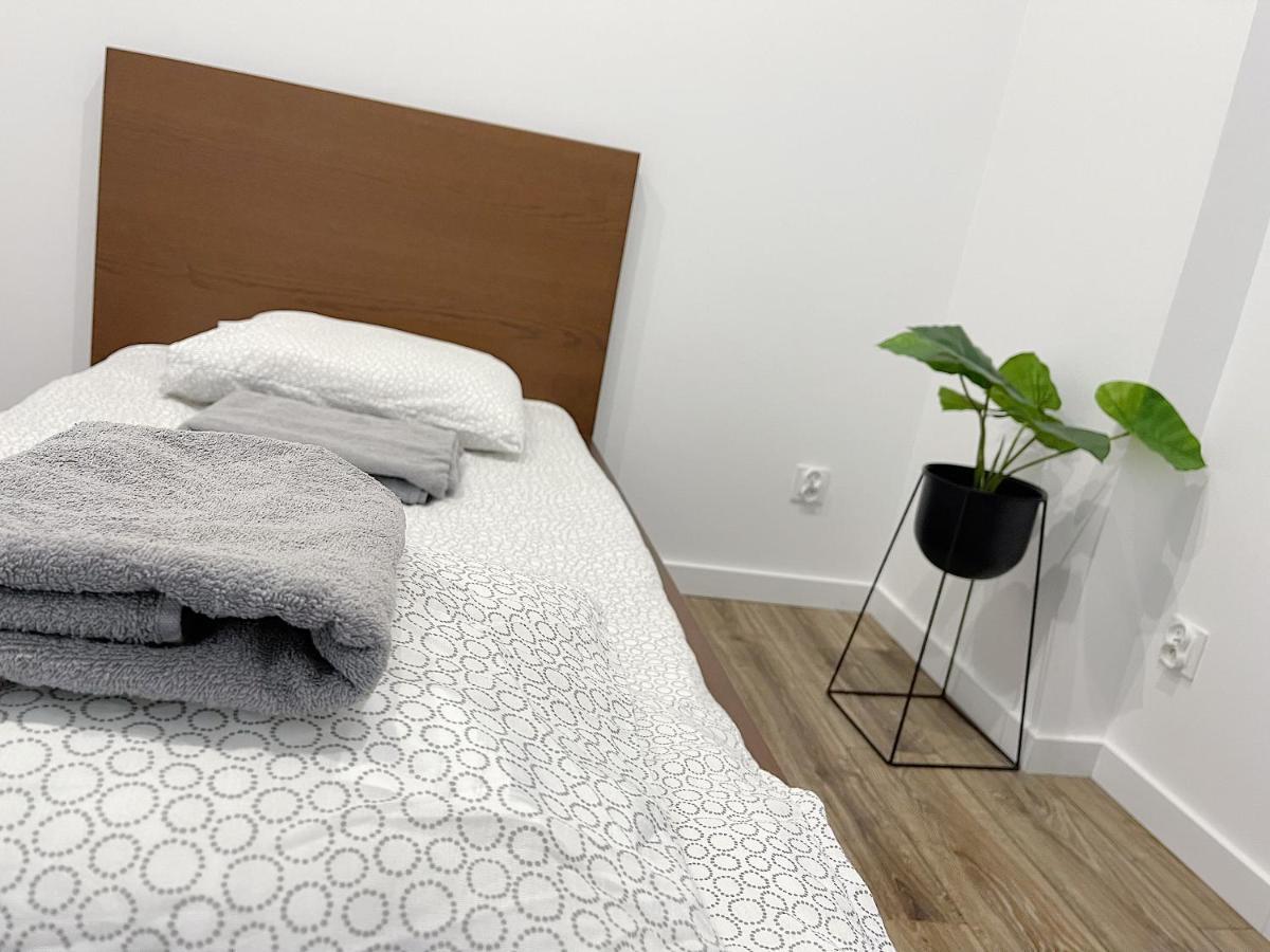 Modern Apartment In The City Center Katowice Exterior photo